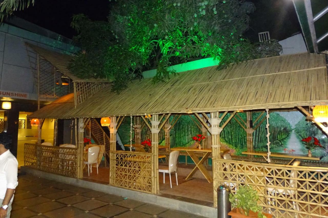 Sunshine Backpackers, Airport Hostel Mumbai Luaran gambar