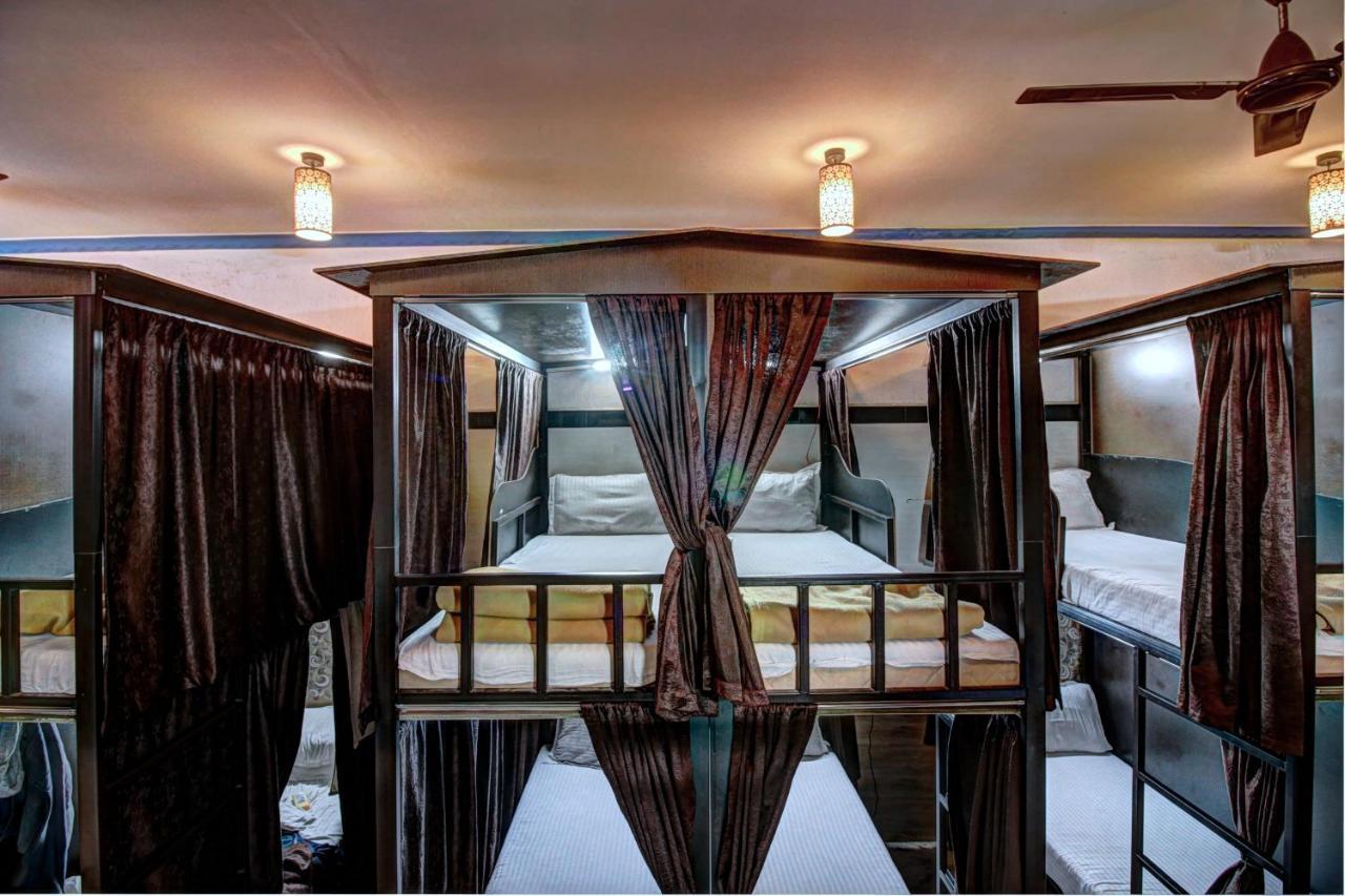 Sunshine Backpackers, Airport Hostel Mumbai Luaran gambar